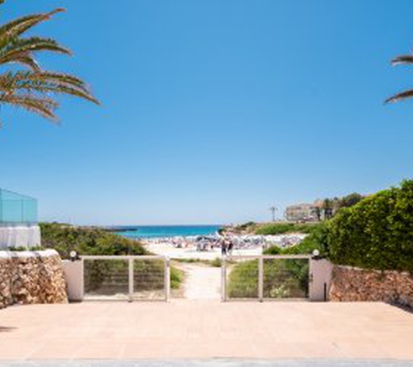 Direct beach access Carema Beach Menorca
