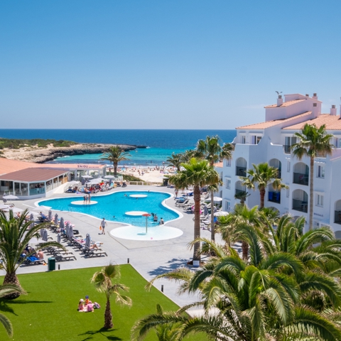 Swimming pool Carema Beach Menorca