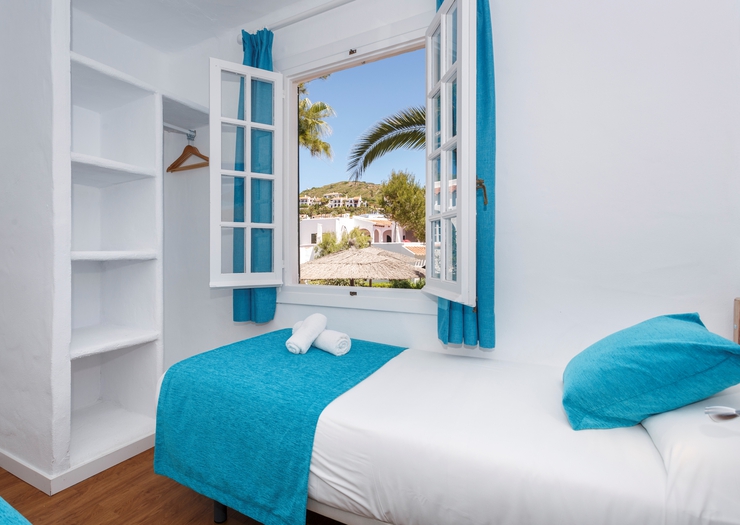 3 bedroom apartment Carema Garden Village Menorca